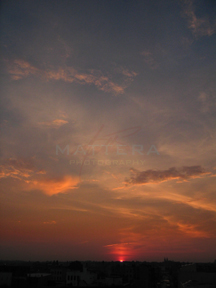 [   Sunrise   2004 - 08 - 10   New York   /   0408ROE2544   ]