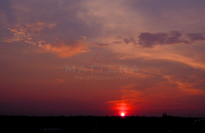 [   Sunrise   2004 - 08 - 10   New York   /   0408ROE2550   ]